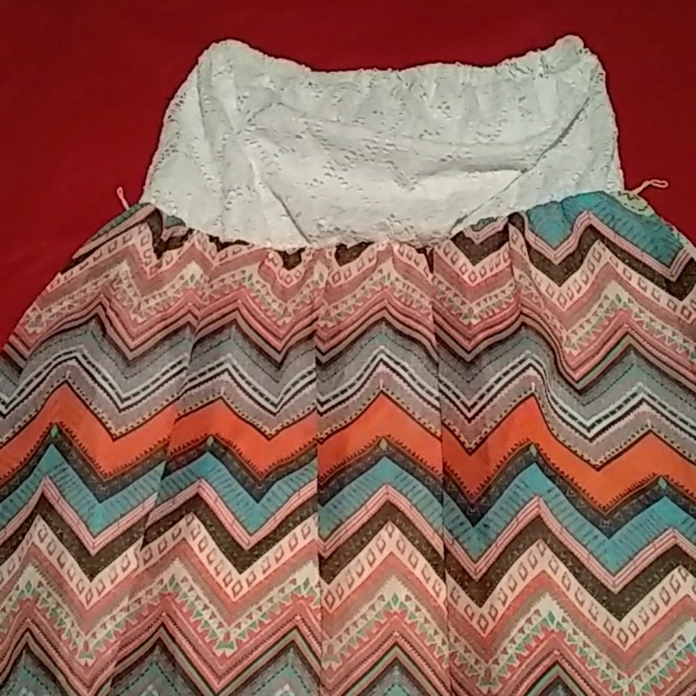 Strap less dress